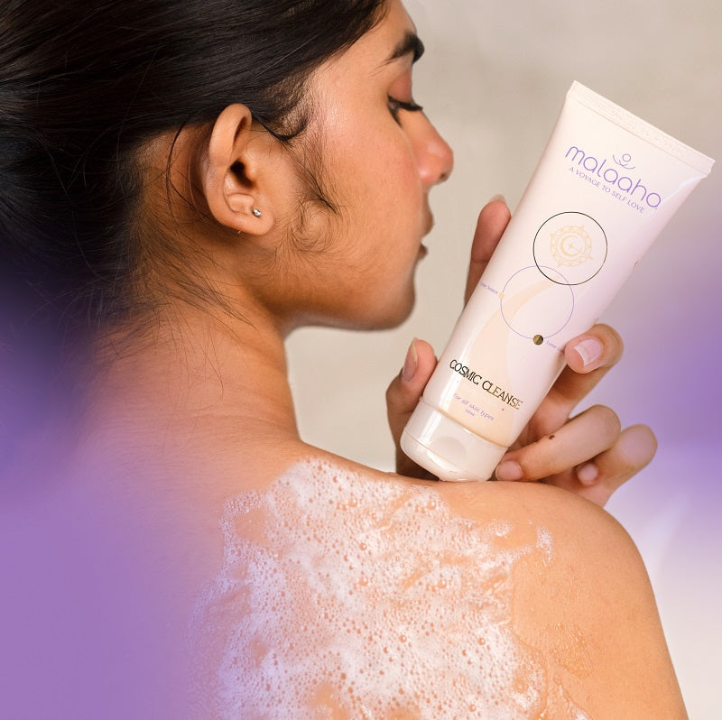 Cosmic Cleanse Brightening Body Wash with 5% Mulberry Root Extract